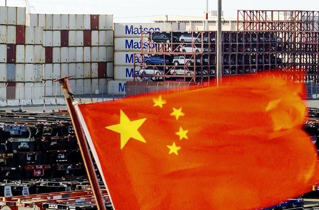 皇冠信用網占成代理_特朗普态度骤变玄机！不再加关税皇冠信用網占成代理，中国精准反击奏效，如何揭开美方经济崩溃背后的真相？