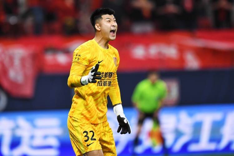 如何申请皇冠信用網_潘伟力预测国足vs印尼首发：刘殿座、杨明洋出战如何申请皇冠信用網，右后卫杨泽翔