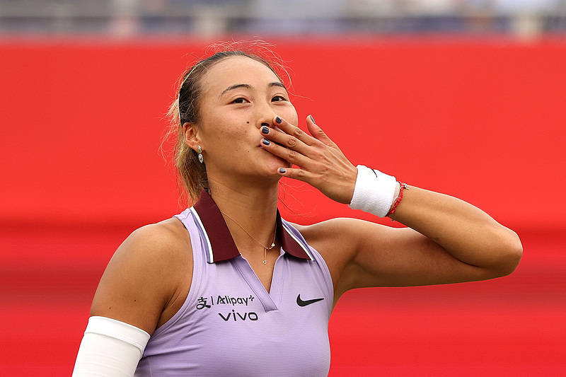 皇冠代理管理端_WTA女王杯｜郑钦文草地滑倒成“躺赢” 世界排名首进前四