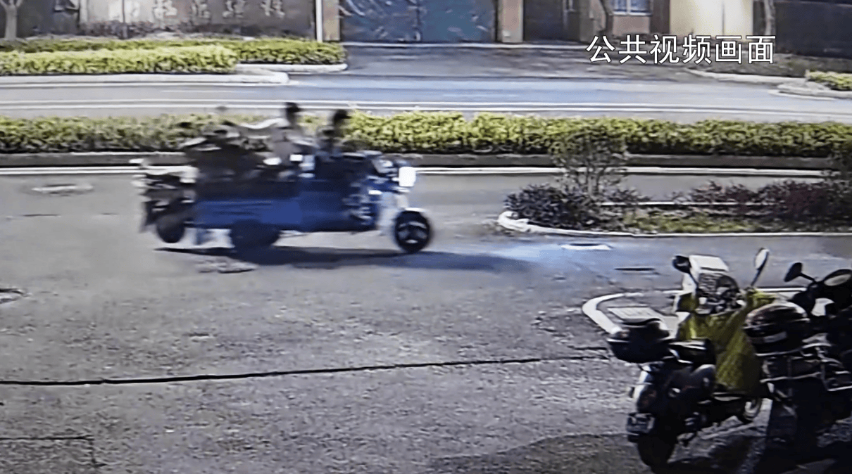 信用网皇冠申请注册_江苏南京3人深夜作案信用网皇冠申请注册，流窜老旧小区盗窃96辆电动自行车