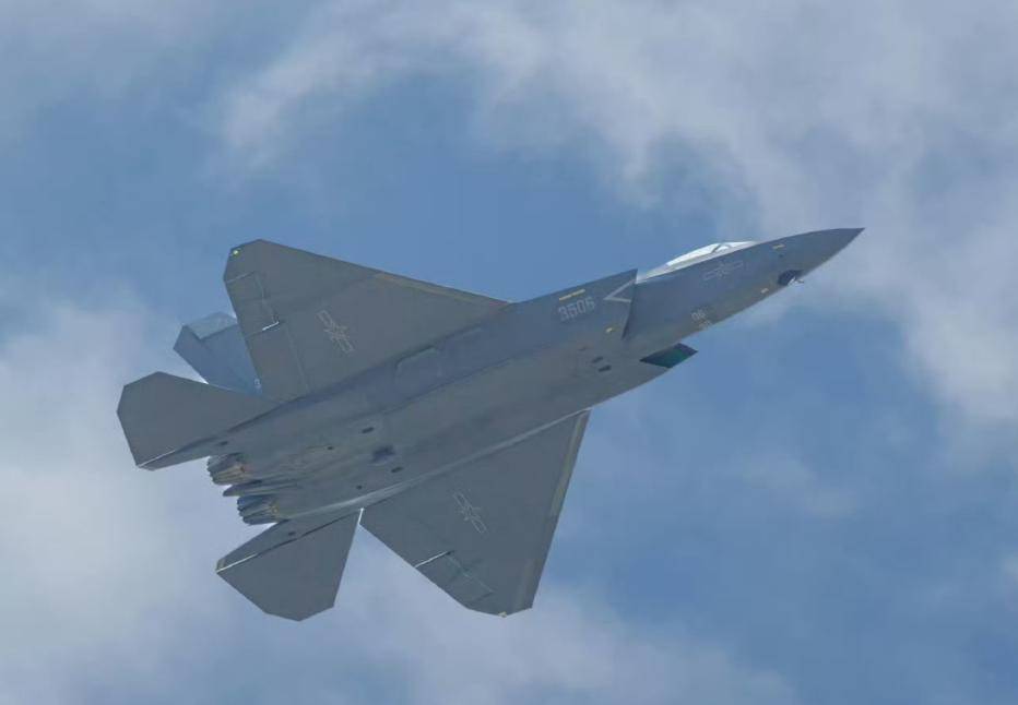 皇冠信用网登1_1668对325架！中日战机2025年的最新对比皇冠信用网登1，中国空军稳压日本空自