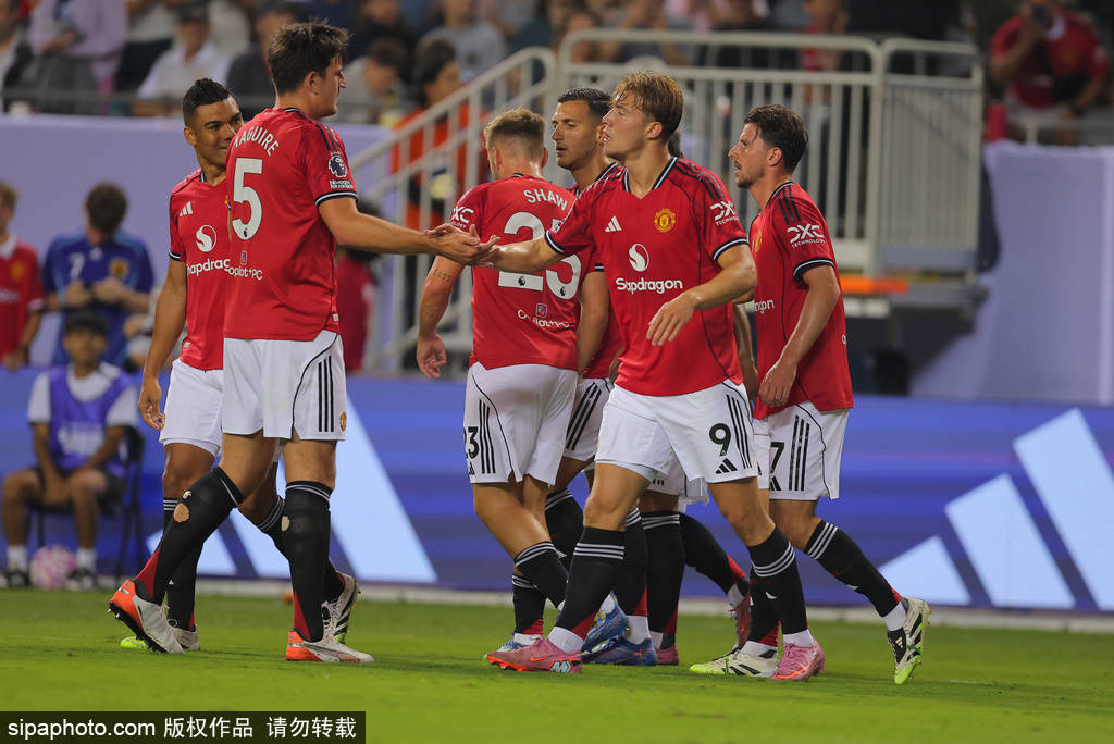 皇冠信用网登2代理_季前赛-霍伊伦破门德利赫特乌龙 多古传射曼联4-1伯恩茅斯