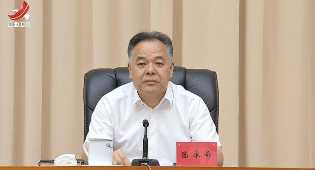 克里斯恬桑德vs白兰恩_多地省委有关领导获新职！中候补兼任省委政法委书记克里斯恬桑德vs白兰恩，省委常委任市委书记