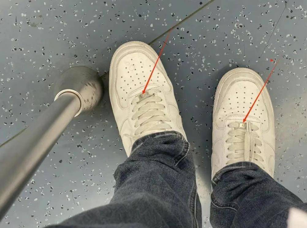 狮子港vs罗勇_“男子地铁被诬陷偷拍案”二审今日开庭狮子港vs罗勇，当事人：可能不会长期直播带货