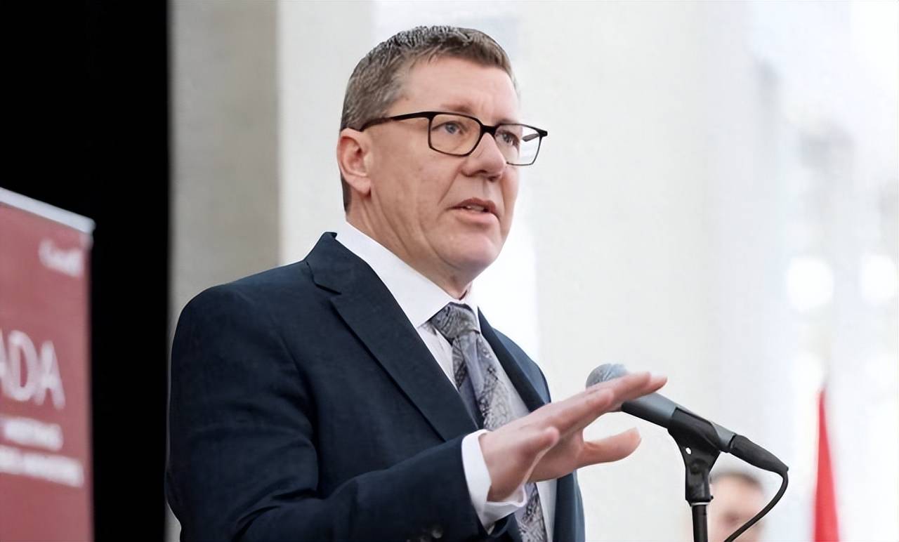 华保斯vs法尔肯贝里 | 加拿大军舰强闯台海华保斯vs法尔肯贝里，仅过了一天，加方便主动向中国示好