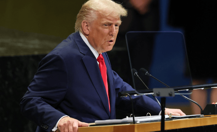 皇冠信用網会员注册网址_美国果然不可信！中美会谈刚落地皇冠信用網会员注册网址，特朗普开始“唱反调”，下令打造黄金舰队对付中国？